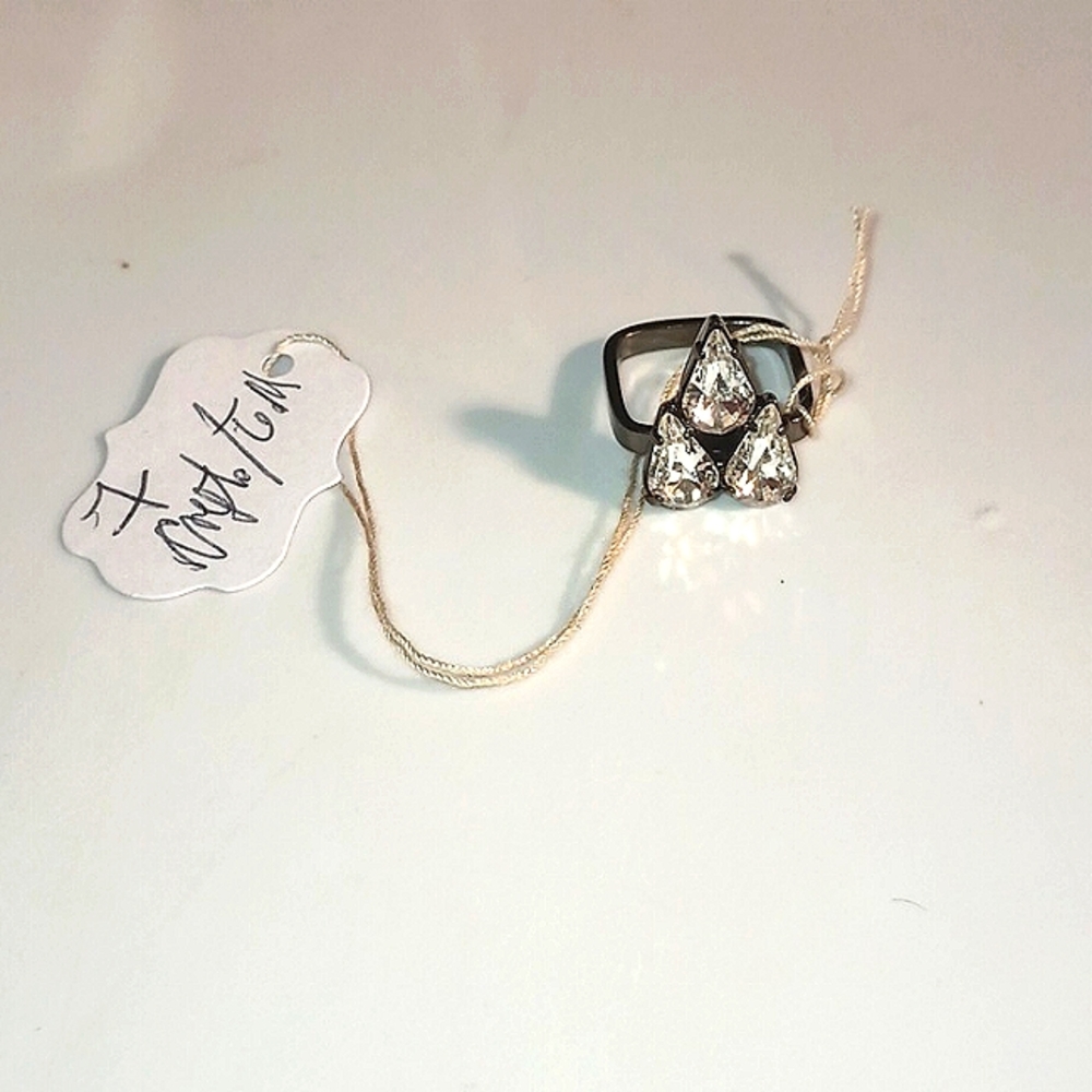 JOMMI LIM GUN METAL BLACK TRIPLE STONES SQUARE RING